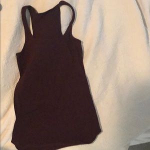 Lululemon burgundy tanktop size 6